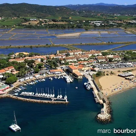 Hyeres, 2 Bedrooms, 4 Persons - Fr-1-335-77 Hyeres